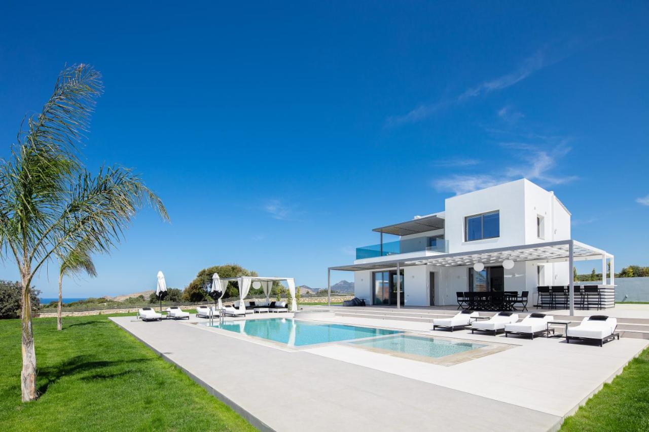 Alma Villa, 2000M2 Luxury Living, By Thinkvilla Angeliana  Exterior photo