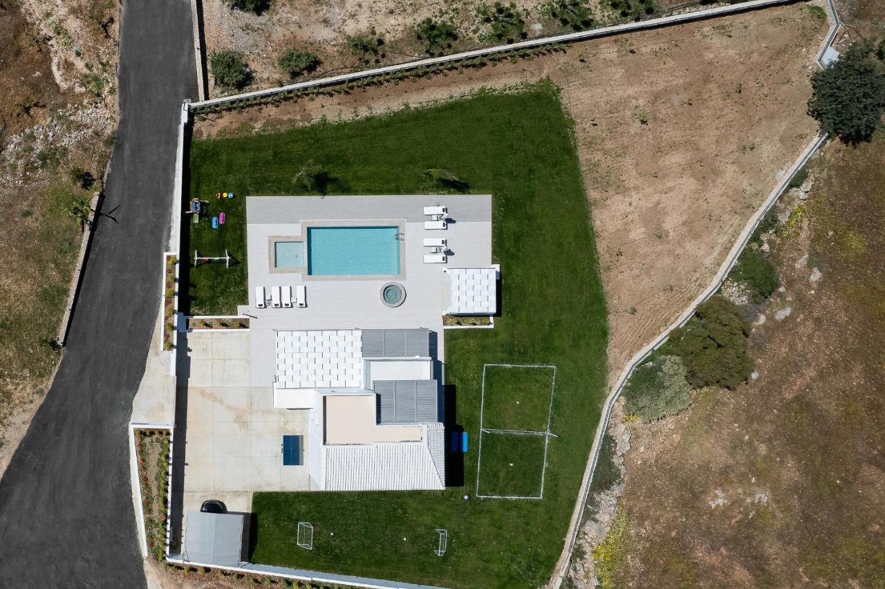 Alma Villa, 2000M2 Luxury Living, By Thinkvilla Angeliana  Exterior photo